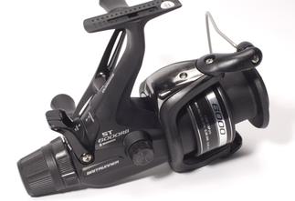 Shimano Baitrunner ST 4000 RB Spinning Reel